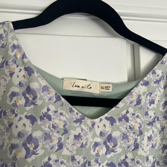 Modest Dress - Picture 3 of 3